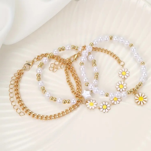 Daisy Flower Charm 4pc Bracelet Set New in package - Picture 5 of 7